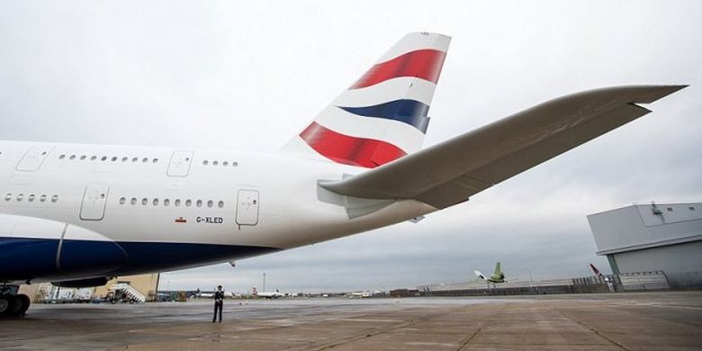 Kapten Claire Bunton, pilot British Airways, mengungkapkan rasanya menerbangkan pesawat terbesar di dunia, Airbus A380, yang berbadan lebar dan bertingkat dua. (British Airways via Daily Mail).