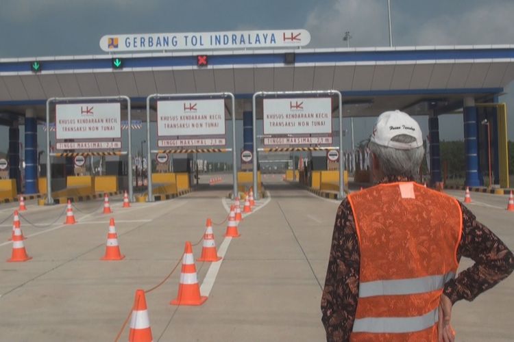 Gerbang Tol Palindra di sisi Indralaya Ogan Ilir sudah dirapikan untuk menyambut para pemudik yang melintasi jalan tersebut hari ini, Jumat (8/6/2018).