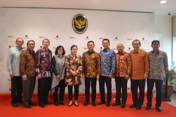 Pertemuan pengurus Persatuan Insinyur Indonesia (PII) dengan Menteri Koordinator Bidang Pembangunan Manusia dan Kebudayaan Puan Maharani di Jakarta, Kamis (21/2/2019).