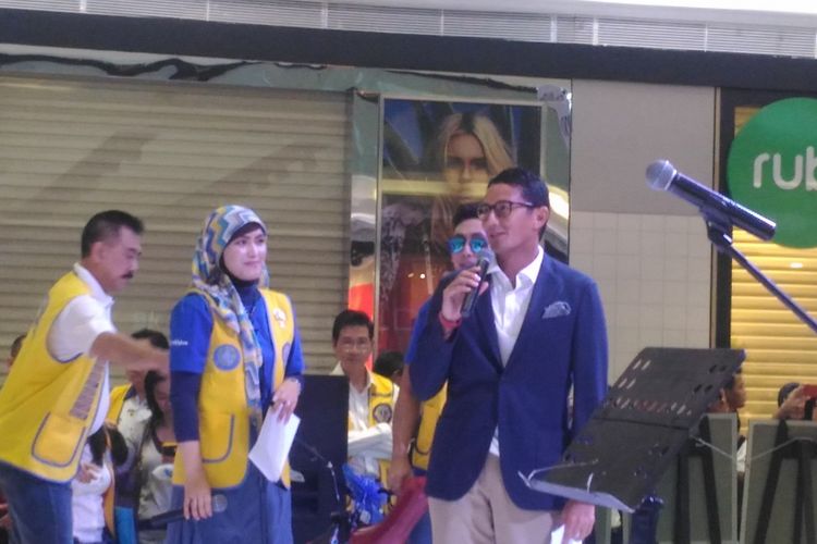 Wakil Gubernur DKI Jakarta terpilih Sandiaga Uno di Lippo Mall Puri, Minggu (15/10/2017).