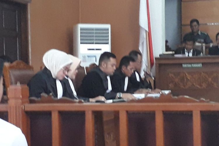 Tim Jaksa Penuntut Umum membacakan tanggapan terhadap nota keberatan atau eksepsi yang dilayangkan kuasa hukum terdakwa kasus berita bohong atau hoaks Ratna Sarumpaet di Pengadilan Negeri Jakarta Selatan, Selasa (12/3/2019).