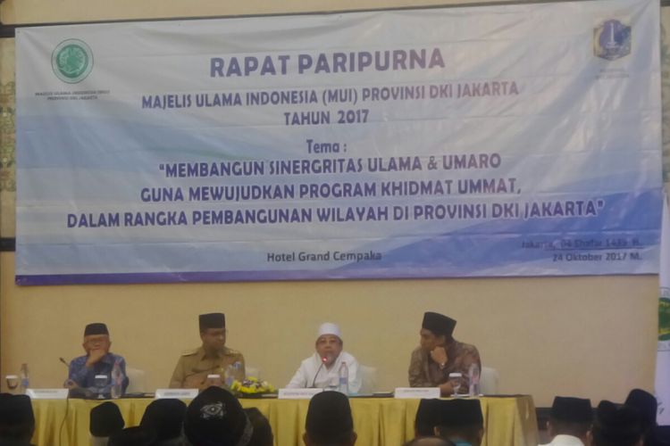 Gubernur DKI Jakarta Anies Baswedan hadiri acara rapat paripurna Majelis Ulama Indonesia (MUI) DKI Jakarta, Selasa (24/10/2017). 