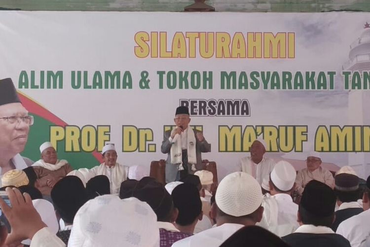Calon Wakil Presiden Maruf amin melakukan kunjungan ke Pondok Pesantren An Nawawi, Kecamatan Tanara, Kabupaten Serang, Banten Selasa (19/2/2019). 