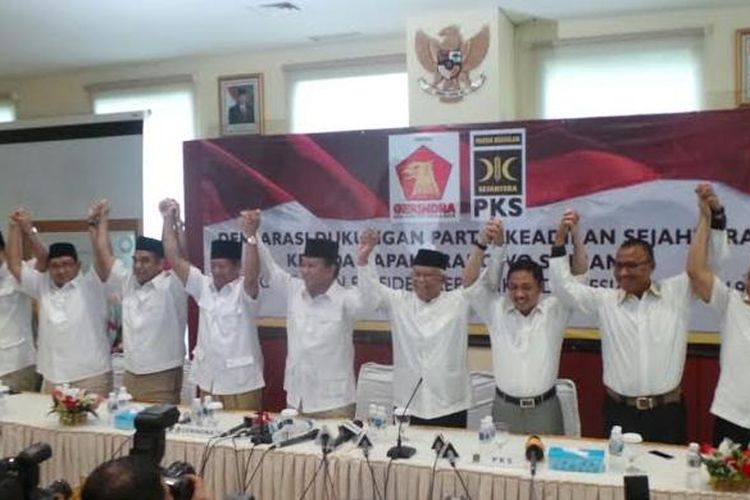 Partai Keadilan Sejahtera (PKS),mendeklarasikan dukungan kepada Ketua Dewan Pembina Partai Gerindra Prabowo Subianto sebagai calon presiden 2014 di Kantor DPP PKS, Jakarta, Sabtu (17/5/2014). 