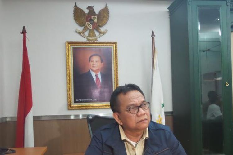 Anggota DPRD DKI Jakarta dari Fraksi Partai Gerindra, M Taufik saat ditemui di ruang kerjanya, di Gedung DPRD DKI Jakarta. 