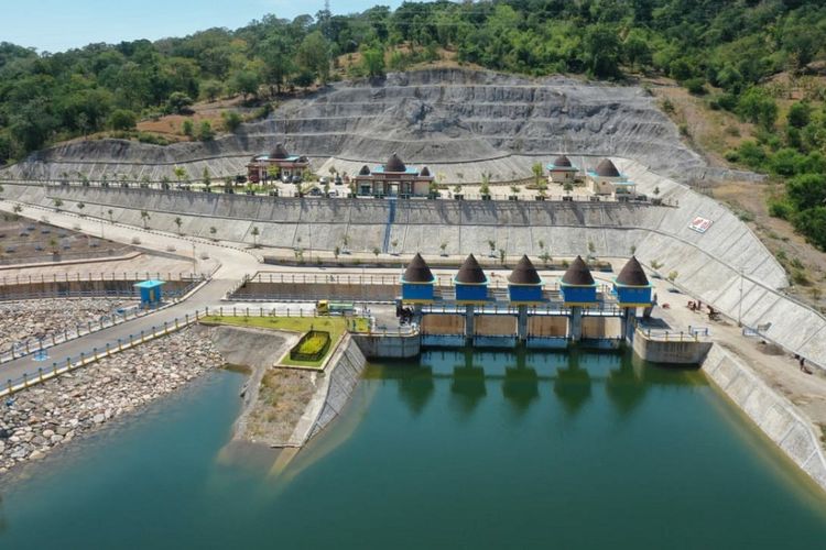 Bendungan Rotiklot di Kabupaten Belu, Provinsi Nusa Tenggara Timur (NTT).