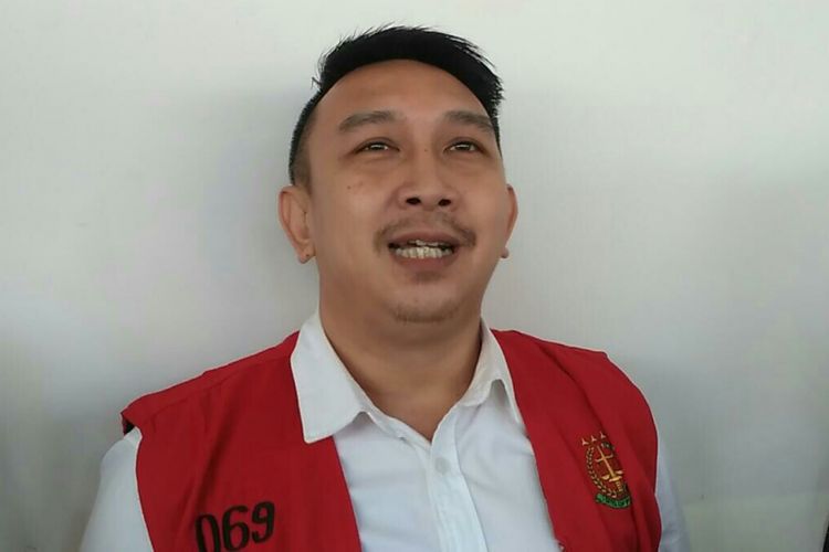 Artis peran dan presenter Augie Fantinus saat ditemui di Pengadilan Negeri Jakarta Pusat, kawasan Gunung Sahari, Kemayoran, Senin (4/3/2019).