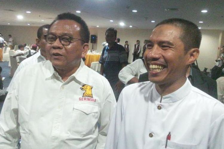 Ketua DPD Partai Gerindra DKI Jakarta Mohamad Taufik (kiri) bersama dengan Ketua DPW PKS Syakir Purnomo usai acara penjaringan bakal calon gubernur Gerindra, di Hotel Sari Pan Pacific, Jakarta Pusat, Rabu (27/1/2016)