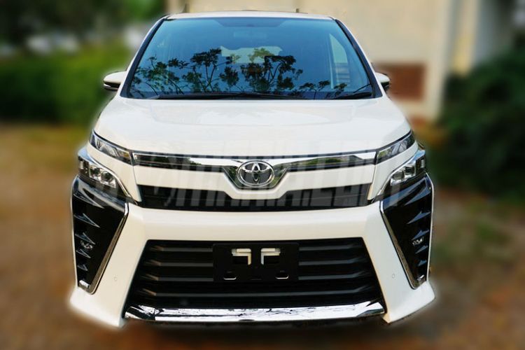 Penampakan eksterior Toyota Voxy, MPV terbaru dari Toyota