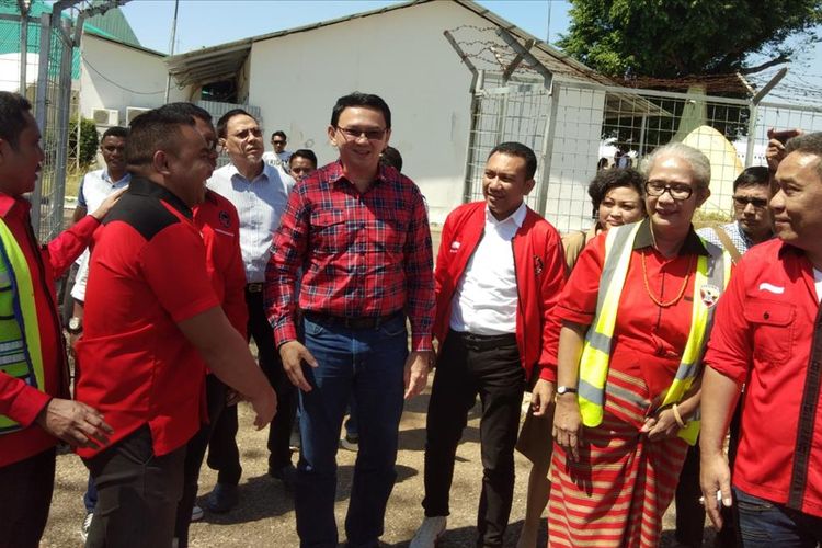 Ahok saat tiba di Bandara El Tar Kupang, NTT, Selasa (13/8/2019)