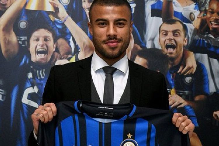 Rafinha Alcantara resmi dipinjamkan Barcelona ke Inter Milan per Senin (22/1/2018).