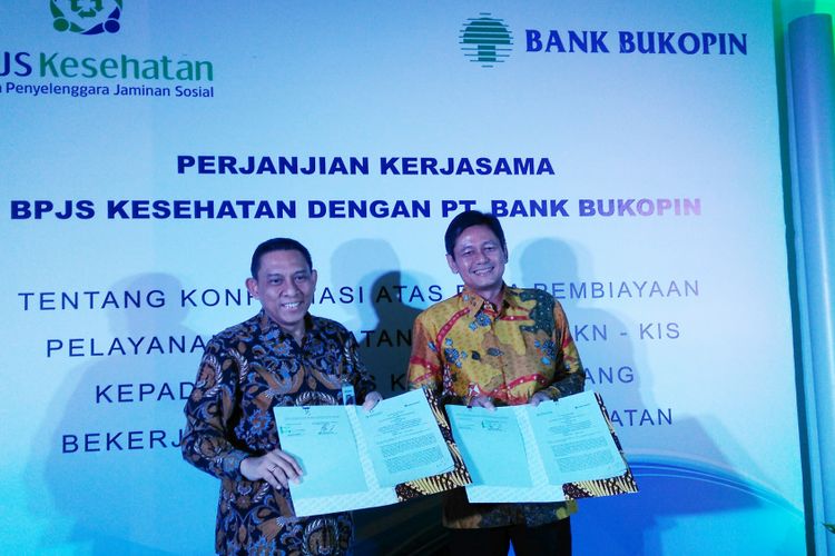 Badan Penyelenggara Jaminan Sosial (BPJS) Kesehatan melalukan penandatangan kerja sama dengan Bank Bukopin dalam hal pembiayaan tagihan fasilitas kesehatan mitra BPJS Keshatan atau Supply Chain Financing di Menara Sentraya, Jakarta, Rabu (19/7/2017).