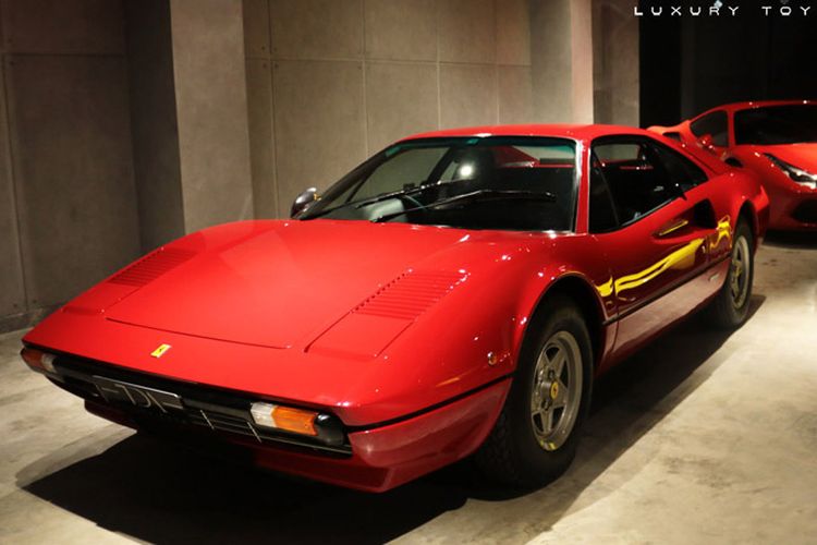 Ferrari GTB 1975 bekas