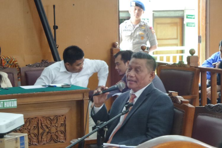 Ahli hukum pidana Universitas Islam Indonesia, Mudzakir memberikan keterangan dalam sidang praperadilan Setya Novanto di Pengadilan Negeri Jakarta Selatan, Senin (11/12/2017).