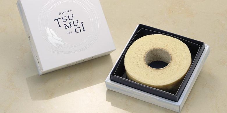 Kue Baumkuchen ini sering dijadikan oleh-oleh wisatawan saat berkunjung ke Hokkaido, Jepang. Kue ini bisa diperoleh di toko-toko di bandara, seperti di Bandar Udara Chitose Baru (New Chitose Airport Terminal).