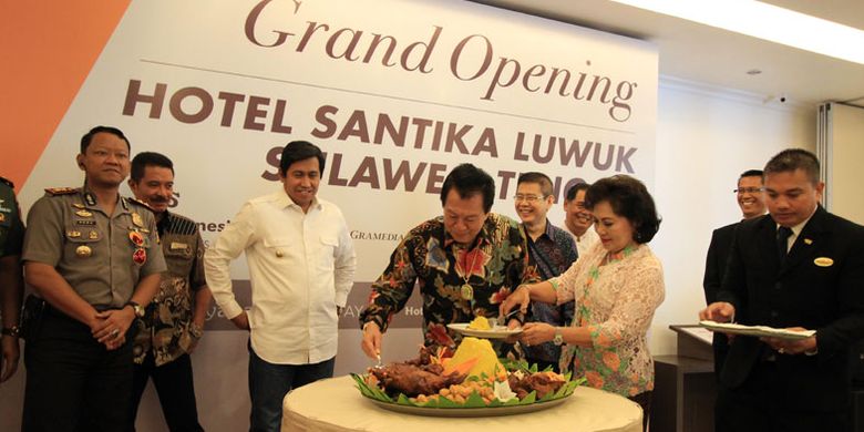 Santika Indonesia Hotels and Resorts menggandeng PT Narata Palu City menghadirkan Hotel Santika Luwuk-Sulawesi Tengah yang diresmikan Sabtu (5/8/2017).