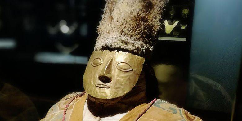 Koleksi Museum Larco di kota Lima, Peru. Museum Larco menjadi tempat populer di kalangan wisatawan terutama bagi mereka yang memiliki ketertarikan akan sejarah.  