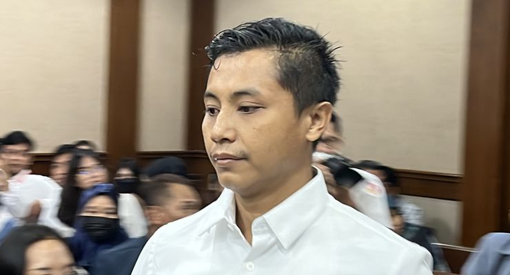Serahkan Diri, Buron Kasus Pemalsuan DPT Pemilu Kuala Lumpur Tiba di Pengadilan