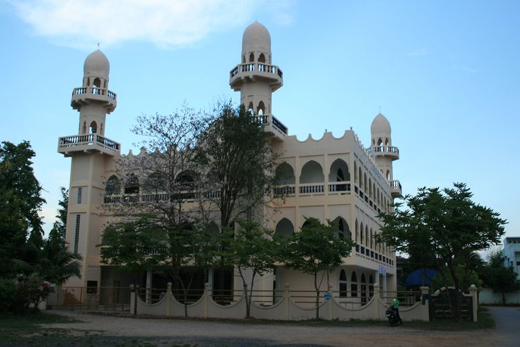 Masjid Surat Thani bukti berkembangnya Islam di Thailand