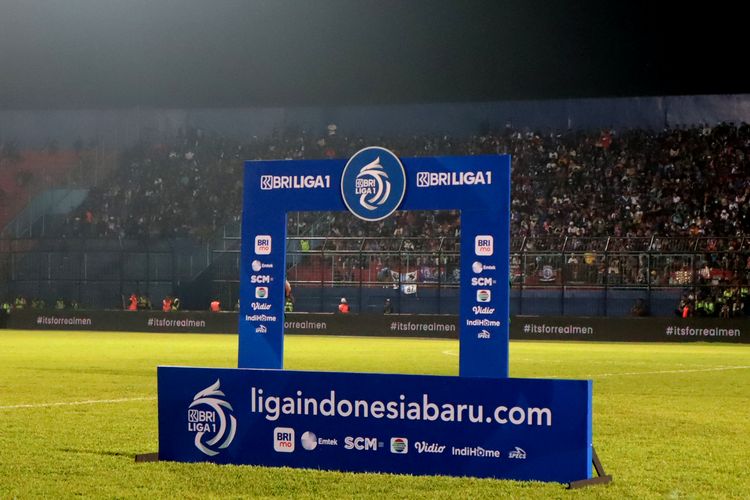 Ilustrasi Liga 1 2022-2023. Laga Persija Jakarta vs PSM Makassar pada pekan pertama Liga 1 2023-2024 saat ini sedang memasuki jeda babak atau half time (HT). Macan Kemayoran tertinggal 0-1 dari Pasukan Ramang.