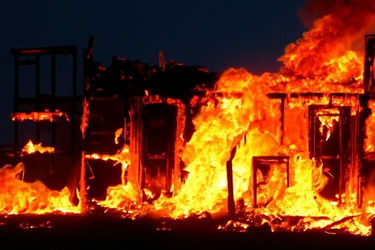 Penyebab Kebakaran Rumah di Surabaya yang Tewaskan Balita Diselidiki, Api Diduga dari Lantai 2