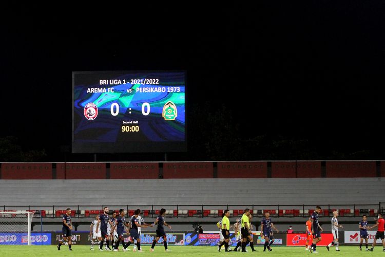 Pertandingan laga tunda pekan 17 Liga 1 2021-2022 yang berakhir dengan skor 0-0 di Stadion Kapten I Wayan Dipta Gianyar, Bali, Rabu (5/1/2022) malam.