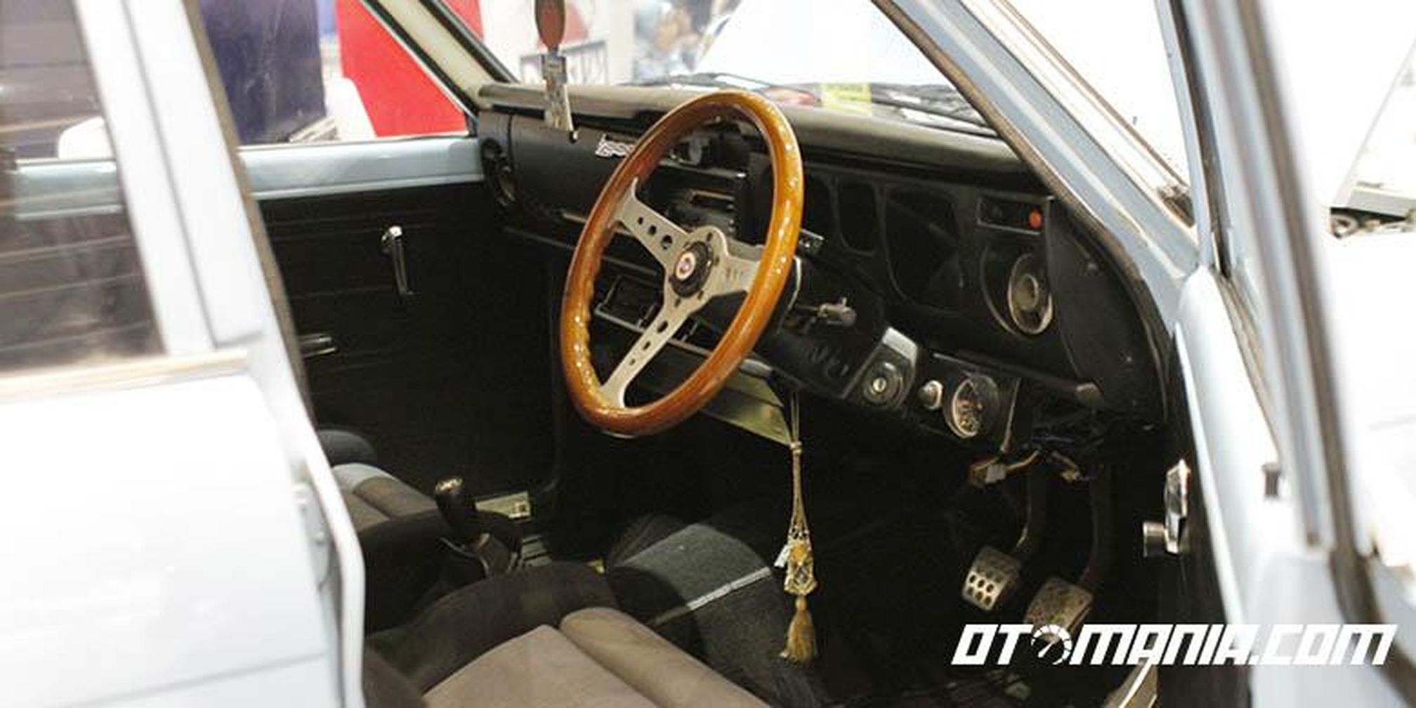 Datsun Klasik Dengan Mesin Turbo