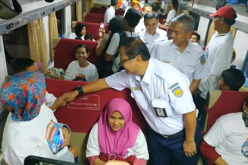 PT KAI Berangkatkan Kereta Mudik Gratis di Stasiun Pasar Senen