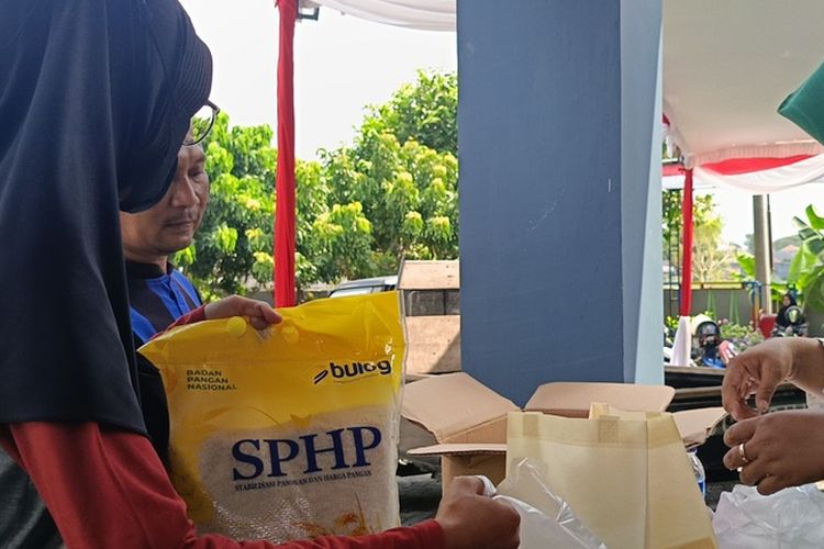 Ilustrasi beras SPHP.