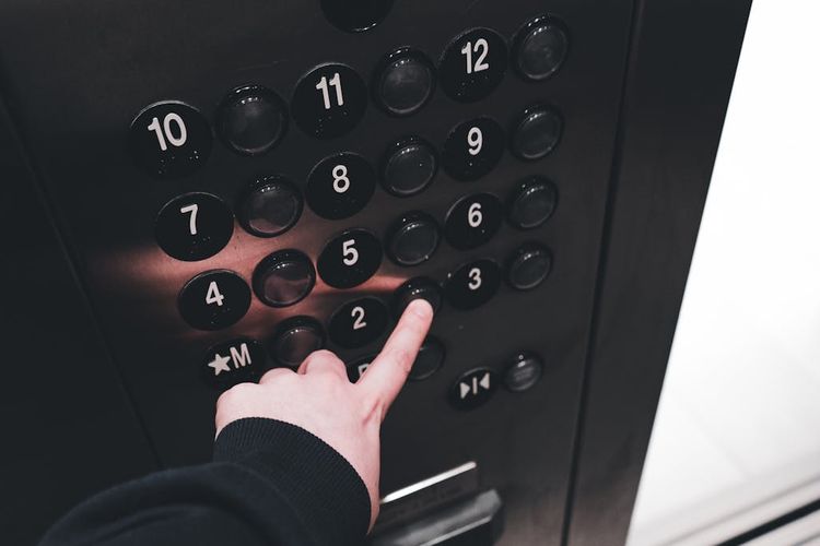 Ilustrasi hotel yang tidak memiliki lantai 13.