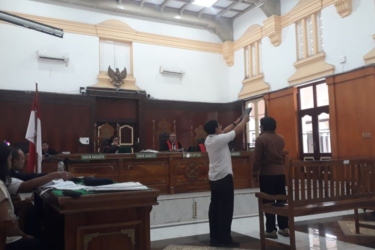 Sidang Gugatan PT TPL, Saksi Sebut Dua Bulan Sebelum Banjir Ada Panen Eukaliptus di Sektor Aek Raja