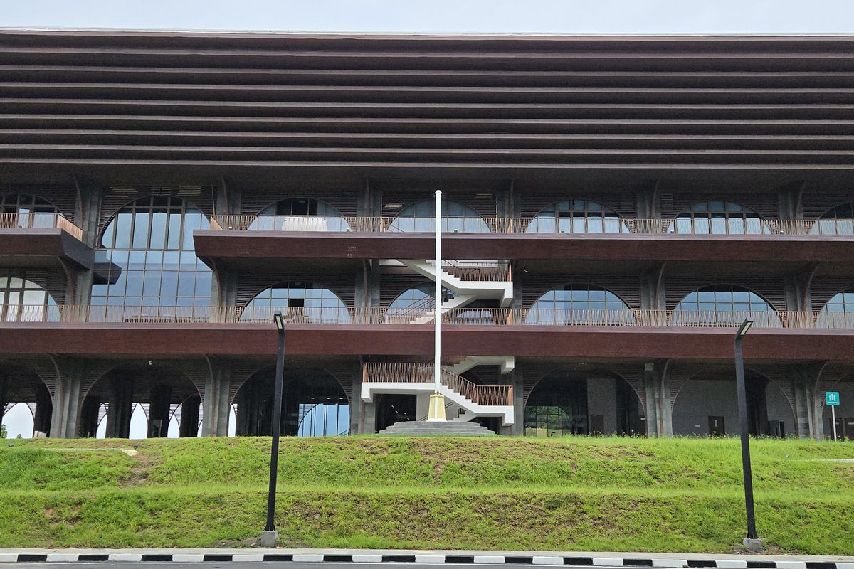Istana Wakil Presiden di Ibu Kota Nusantara (IKN) didominasi kayu ulin pada fasad, struktur, dan elemen dekoratif dikombinasikan dengan kayu jati.