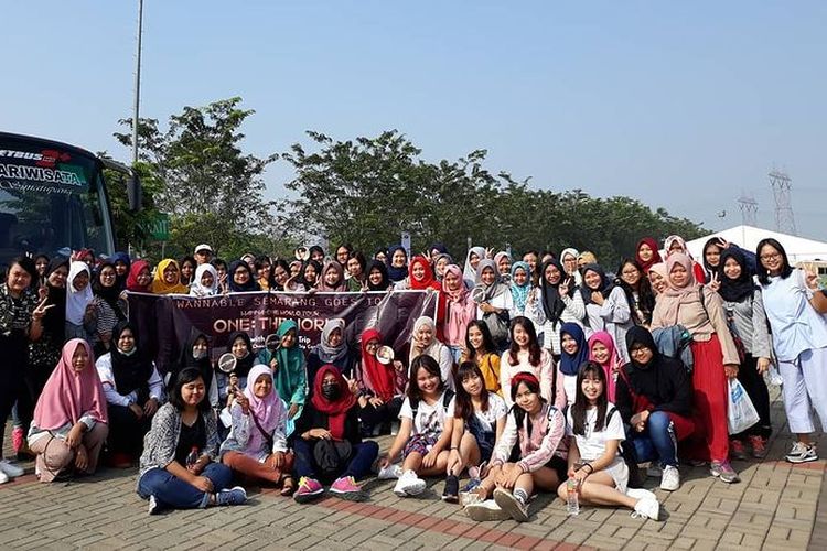 Peserta Semarang Kpop Trip setelah menonton konser Wanna One World Tour One: The World di Jakarta, tahun 2018 lalu.