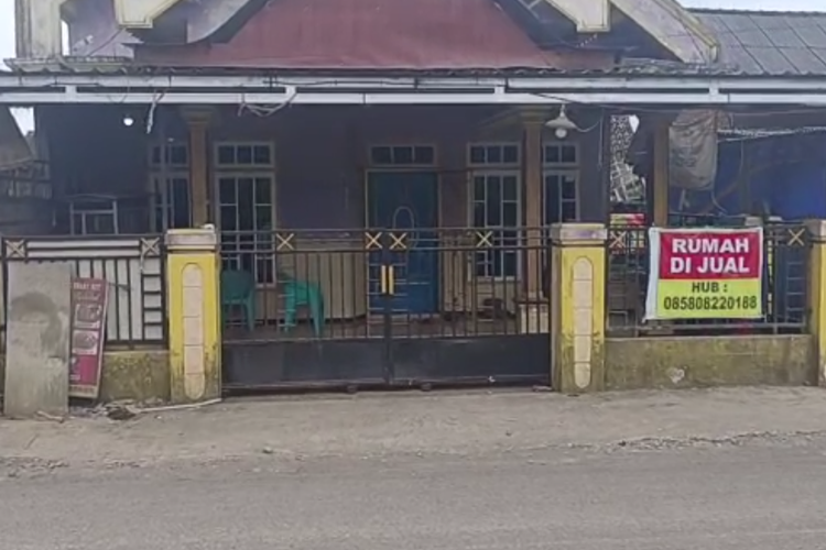 Rumah kontrakan FI terduga teroris asal Pulau bali di Desa Sumbermujur, Lumajang