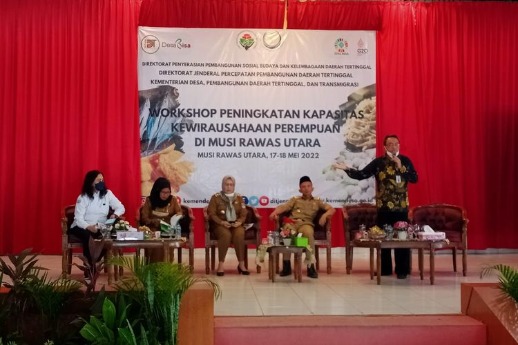 BRSDM menyelenggarakan workshop ?Peningkatan Kapasitas Kewirausahaan Perempuan? di Kabupaten Musi Rawas Utara, Sumatera Selatan (Sumsel), Selasa (17/5/2022) hingga Rabu (18/5/2022).
