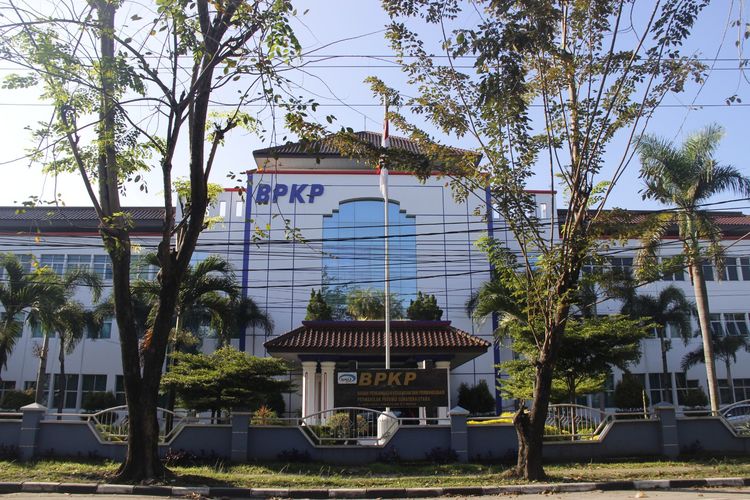 KPK Periksa 7 Orang di Medan Terkait Dugaan Korupsi Proyek Pembangunan Jalan di Sumut