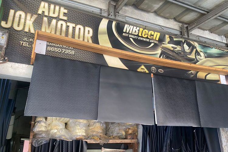 Biar Tak Rembes Saat Hujan, Ini Trik Pilih Sarung Jok Motor Custom