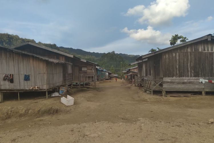 Nampak perumahan warga di Kampung Favenembu, Distrik Yaffi, Kabupaten Keerom, Papua. Salah satu kampung yang berada di wilayah perbatasan Ri-PNG.