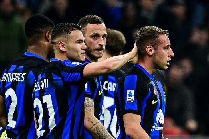 Hasil dan Klasemen  Liga Italia: Inter dan Milan Seri, Udinese Vs Roma Dihentikan