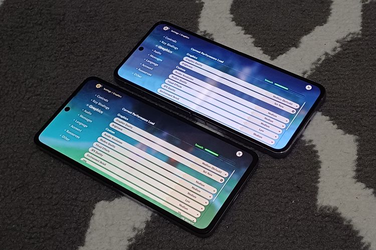 Ilustrasi Oppo Find N2 Flip (kiri bawah) dan Samsung Galaxy Z Flip 4 (kanan atas) dalam menu pengaturan Genshin Impact.