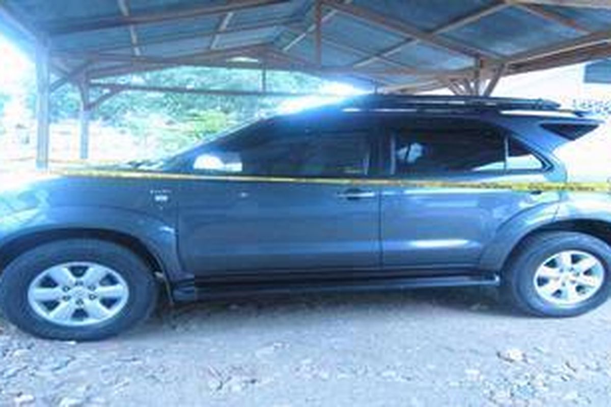 Salah satu unit mobil mewah yang disita Polrestabes Makassar sebagai barang bukti skandal mobil bodong yang penyidikannya kini masih terus dikembangkan