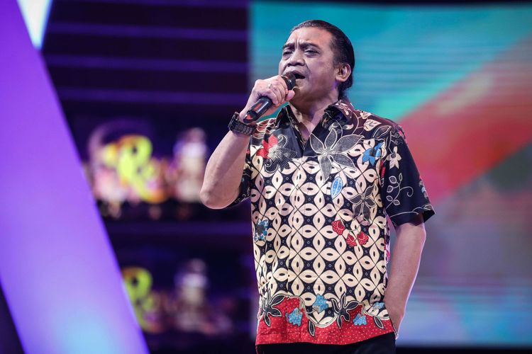 Penyanyi campursari, Didi Kempot saat cek sound sebelum acara program Rosi di Kompas TV di Menara Kompas, Jakarta, Kamis (1/8/2019).