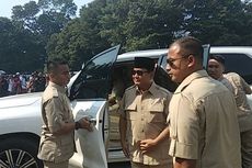 Prabowo Dijaga 6 Pengawalnya Saat Hadiri Deklarasi Dukungan dari Buruh