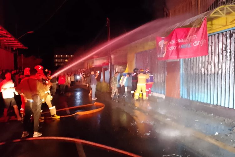 Korsleting Picu Kebakaran Bengkel di Cilacap, 16 Sepeda Motor Hangus
