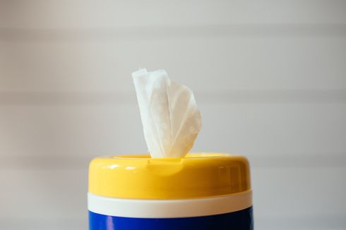 Mudah, Cara Membuat Tisu Disinfektan Sendiri di Rumah