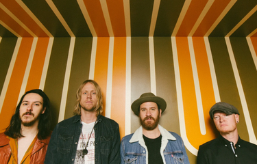 Grup musik yang berasal dari Amerika Serikat, Lifehouse.