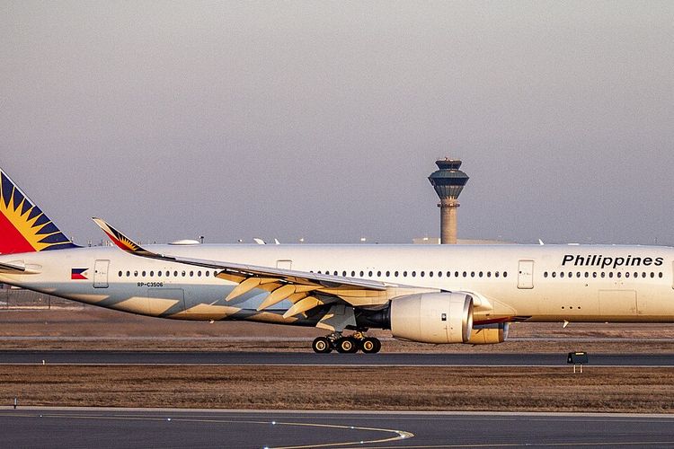 Philippine Airlines Tangguhkan 5 Rute Penerbangan di Tengah Krisis Minyak
