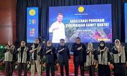 Akselerasi Target Peremajaan Sawit Rakyat, Mentan Lepas Gugus Tugas Peremajaan Kelapa Sawit Pekebun