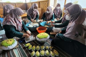 Cerita Warga Alasmalang Banyumas Ubah Limbah Kulit Durian Jadi Cuan dan Cegah Banjir