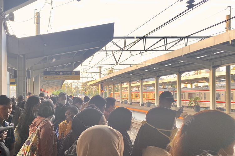 Sinyal Kuning Suburbanisasi Jakarta, Warga Kian Marak Pindah ke Kota Penyangga